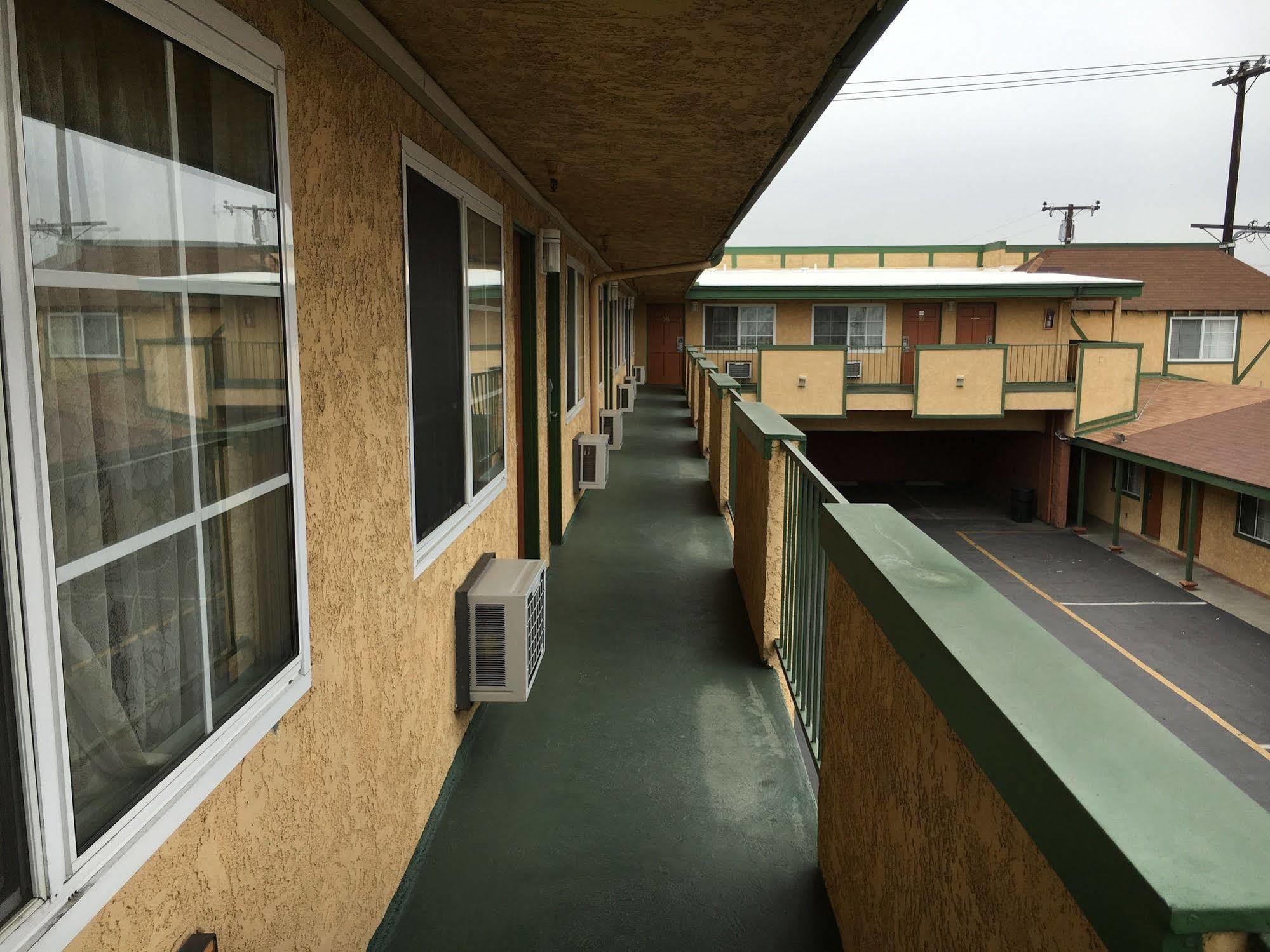 Starlite Motel Bellflower Buitenkant foto